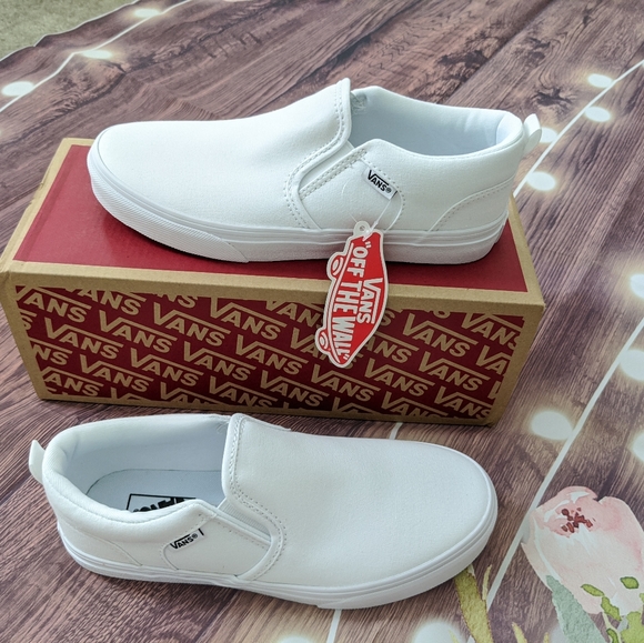 white vans youth size 5